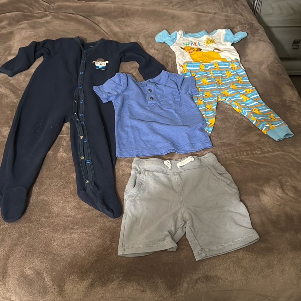 18 M boy clothes lot